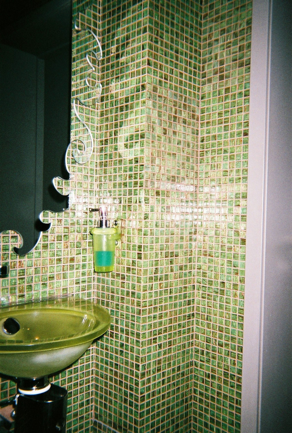 Reader Excerpts: Views from the Porcelain&nbsp;Throne